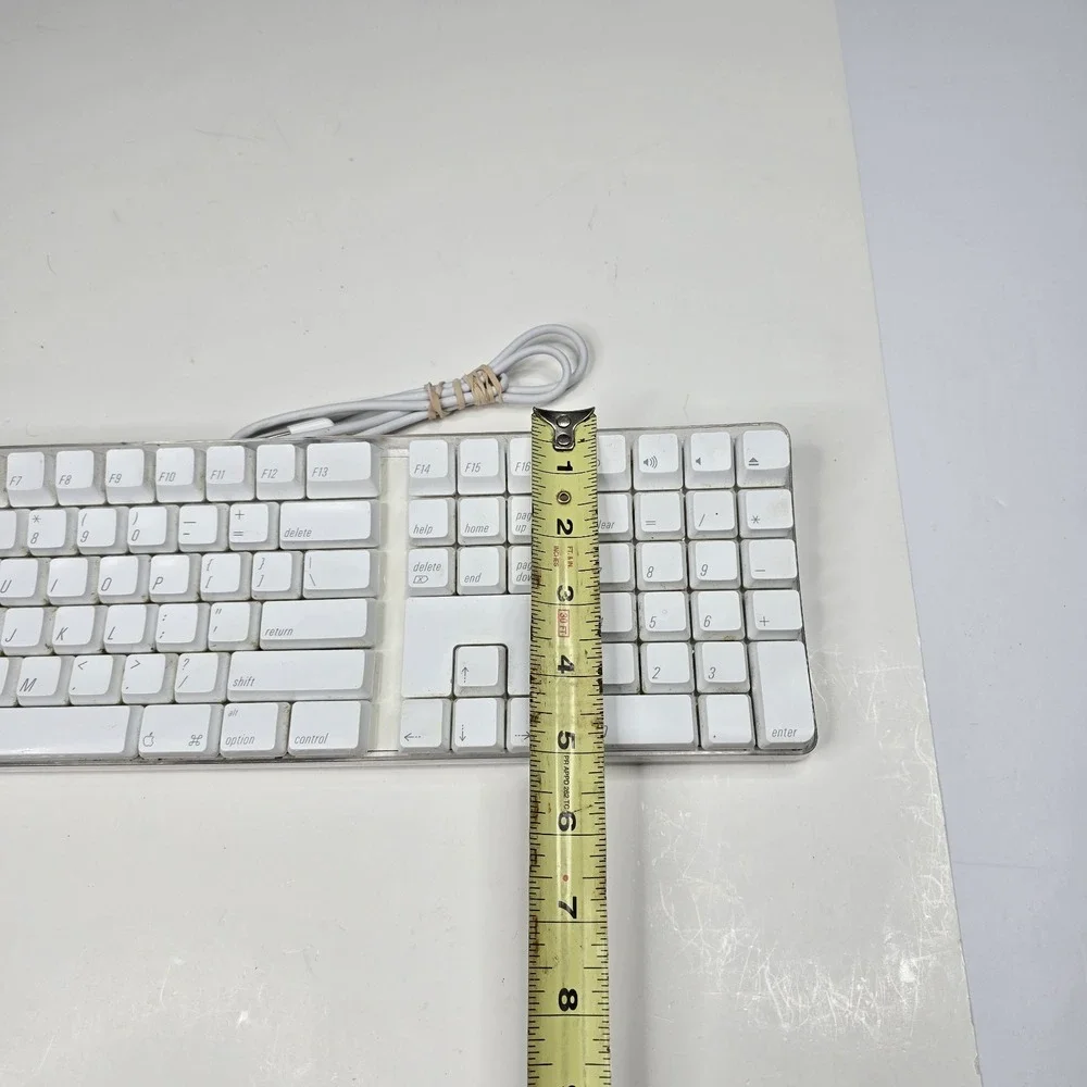 ⌨ Apple A1048 USB Wired Keyboard White Full Size Ergonomic Mac OS X Compatible